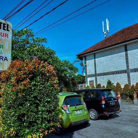 Catur Adi Putra Hotel Dempassar Exterior foto