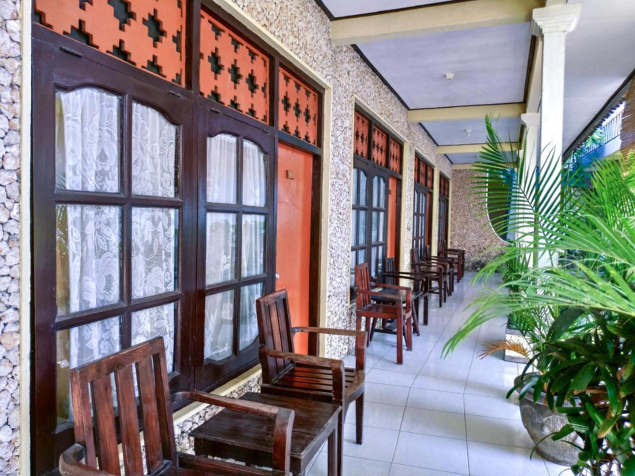 Catur Adi Putra Hotel Dempassar Quarto foto